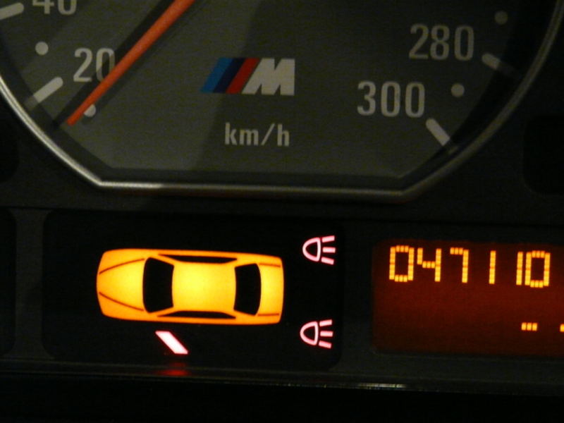 Problème feux arrière signal stop envoyé sur veilleuse : BMW série ...