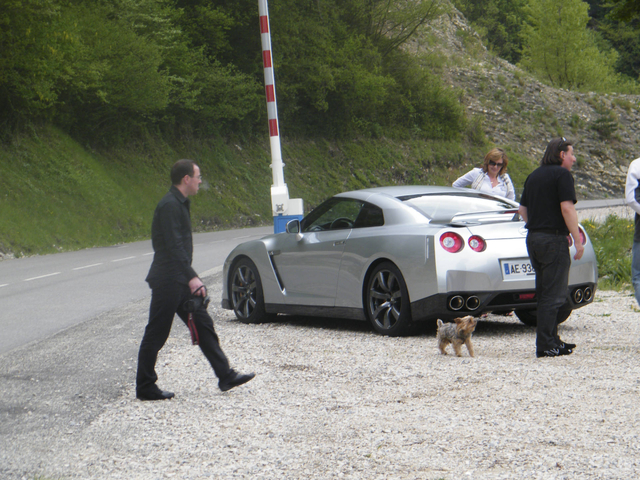 Nissan GT-R R35 de estorilblau