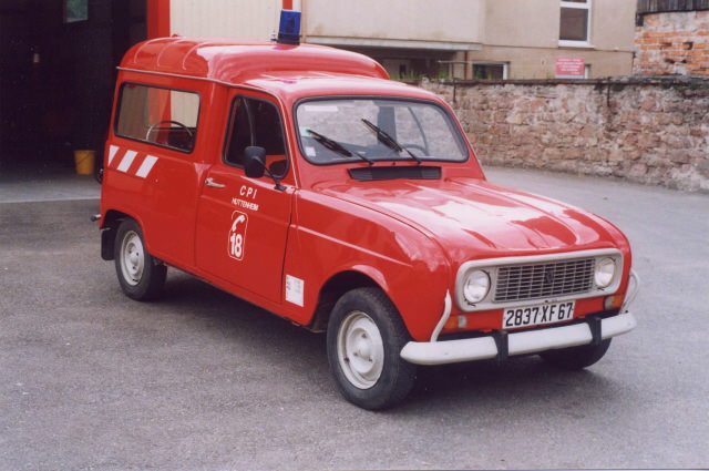renault-4-f4-02.jpg