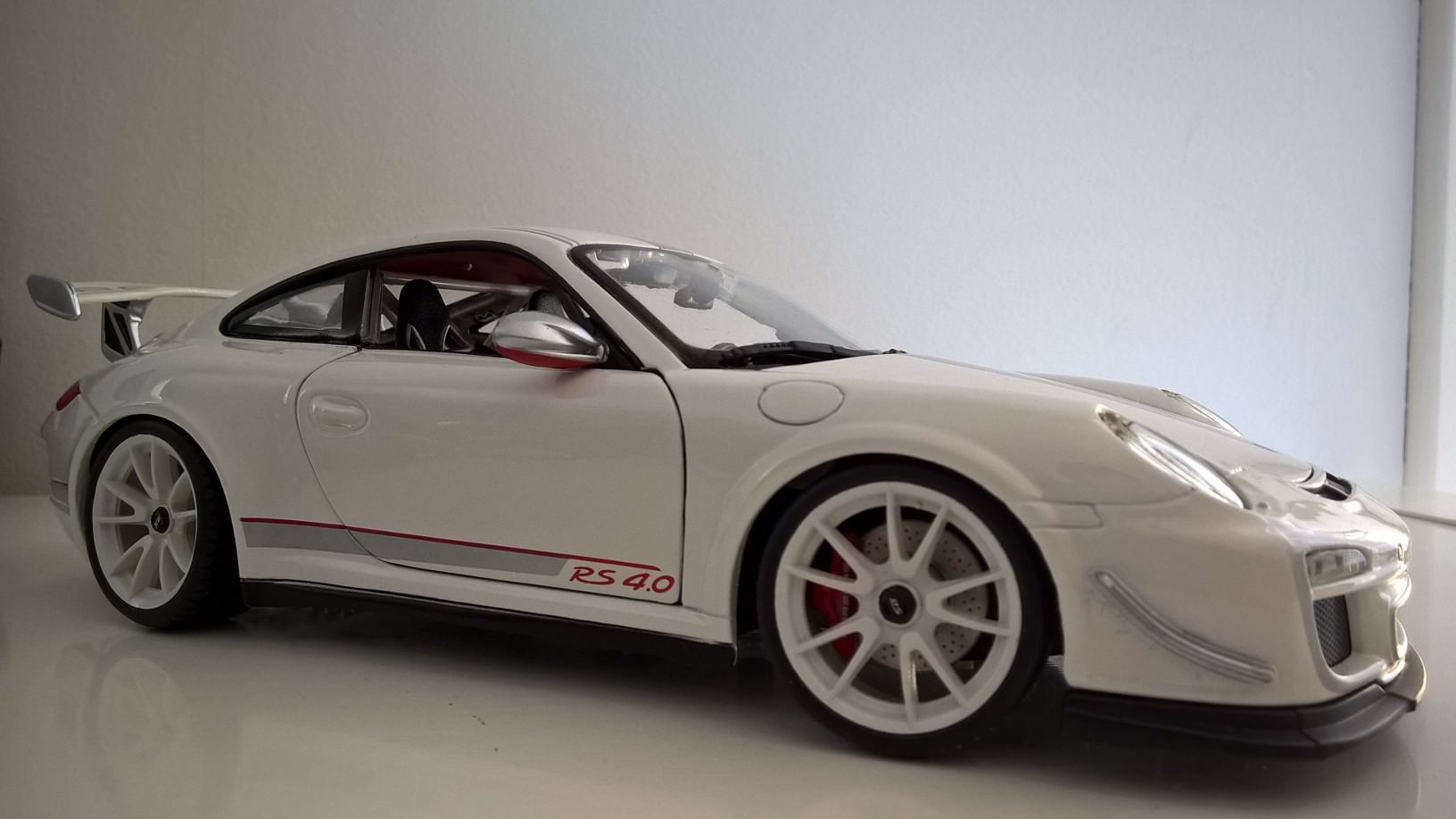 371619Porsche40rs.jpg