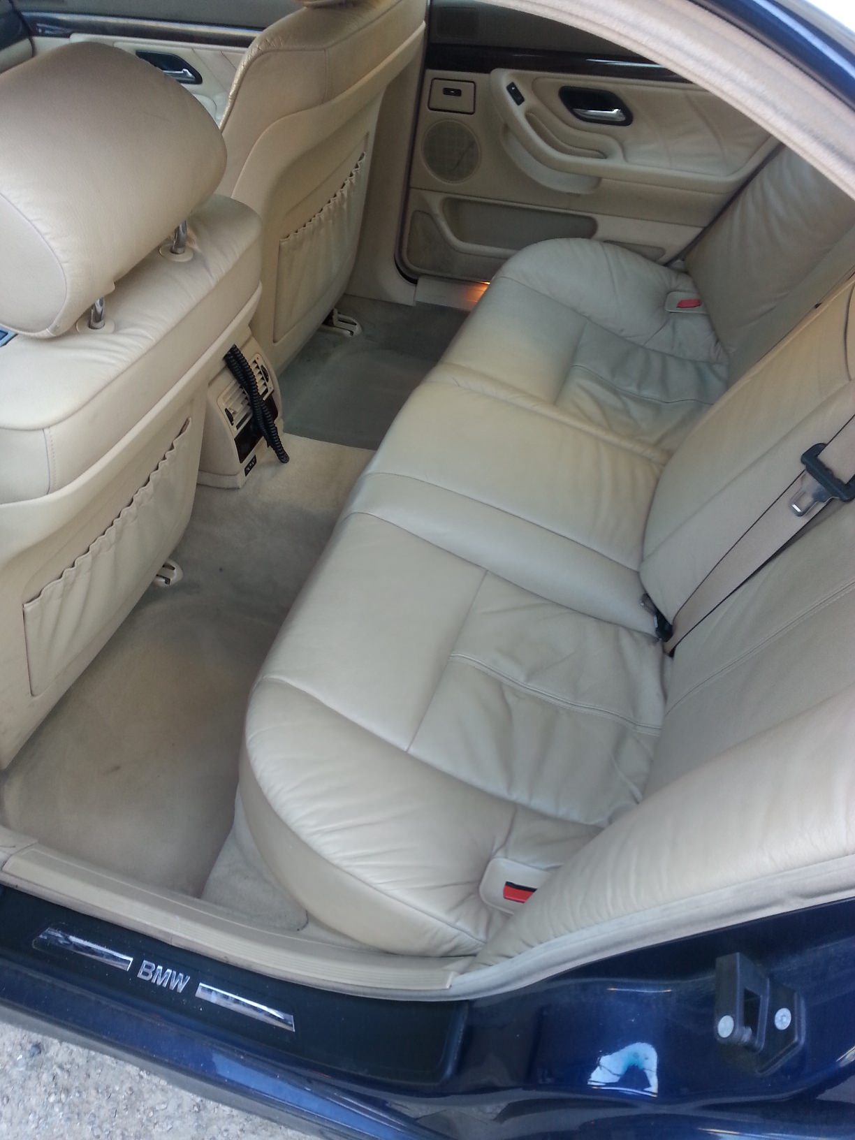 735-chauffeur-obligatoire-big.jpg