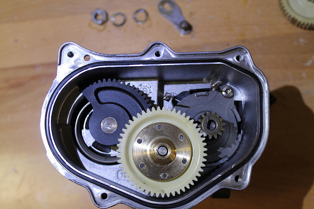 507066d1419981784t-teardown-s85-throttle