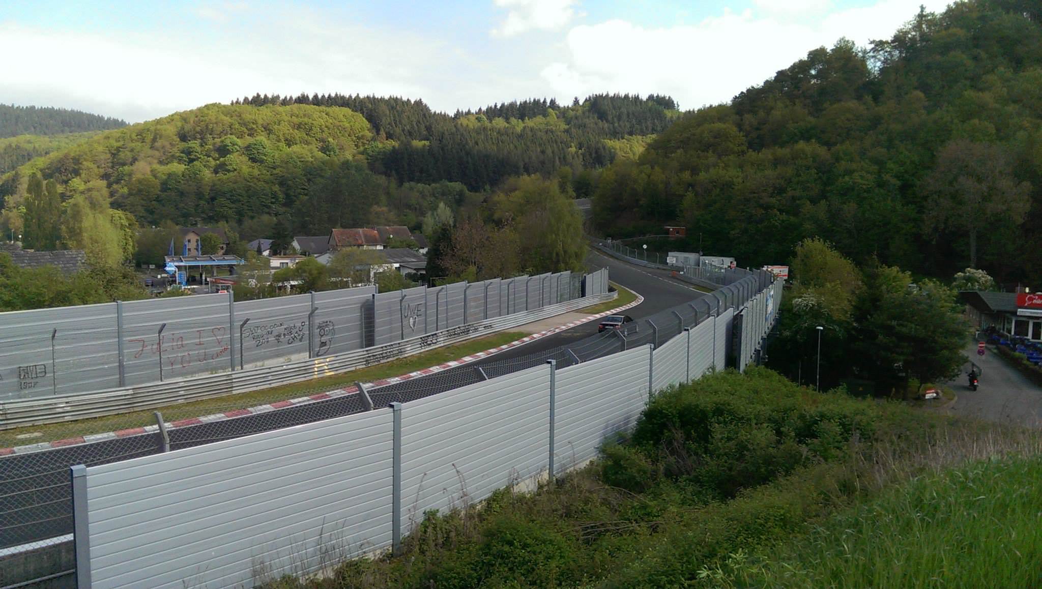 10273149_734684189885988_619673060122713
