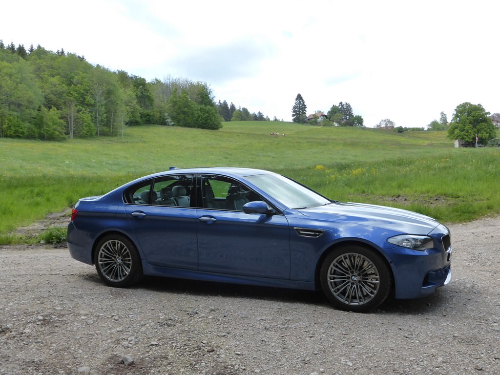 bmw-m5-f10-p1000970-copier-big.jpg