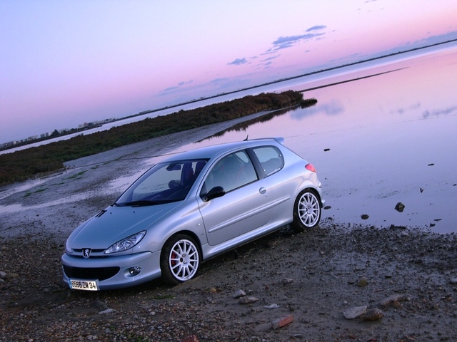 img-240080-3-357eg2.jpg