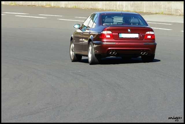 img-334888-10-m5red.jpg