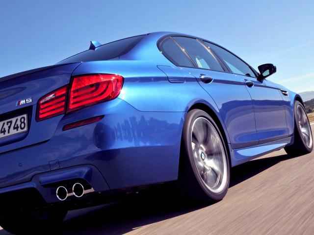 img-350263-1-2012-bmw-m5-f10-5.jpg