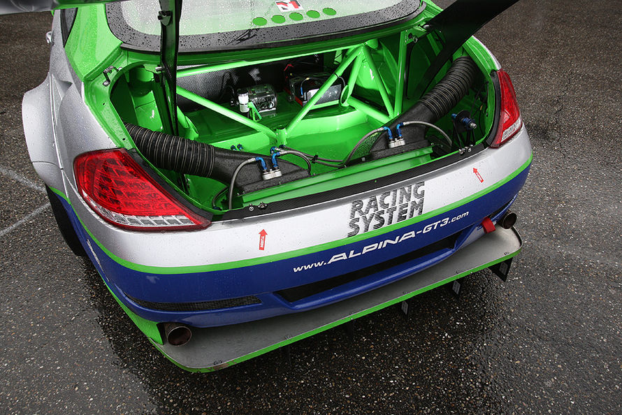 img-354311-10-589485BMWAlpinaB6GT3c890x594ffffffC87f979d7284273.jpg
