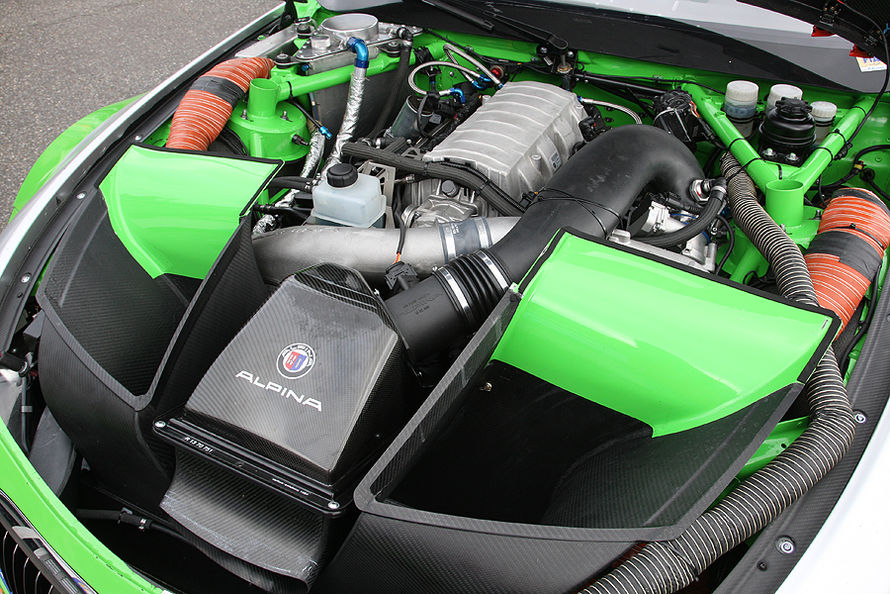 img-354311-5-331631BMWAlpinaB6GT3c890x594ffffffC41768fa284279.jpg
