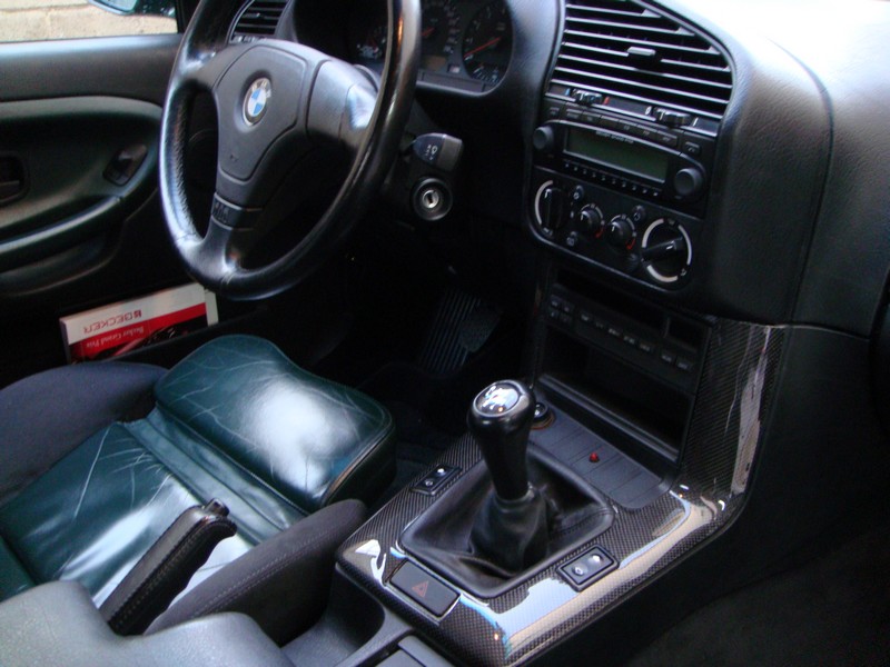 img-361426-2-interieur_carbone.jpg
