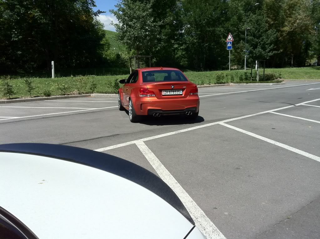 img-365297-10-001_053BMW1M.jpg