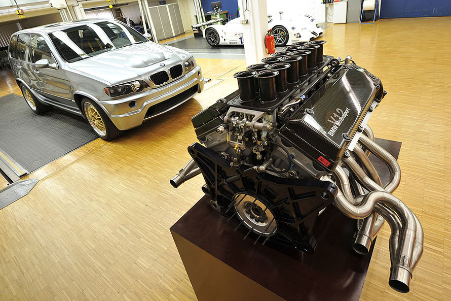 img-365314-8-05-11-BMW-M-GmbH-Prototypen-BMW-V12-Motor-fotoshowImage-48337e2d-498143.jpg