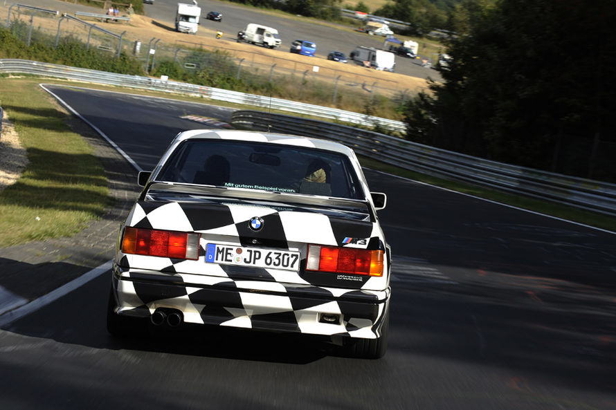img-365480-14-661222BMWM3E30RingTaxiBaujahr1987fotoshowImage57742eda272610.jpg