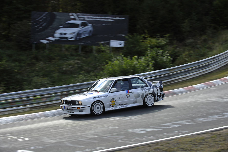 img-365480-5-807978BMWM3E30RingTaxiBaujahr1987fotoshowImage3026ef07272606.jpg