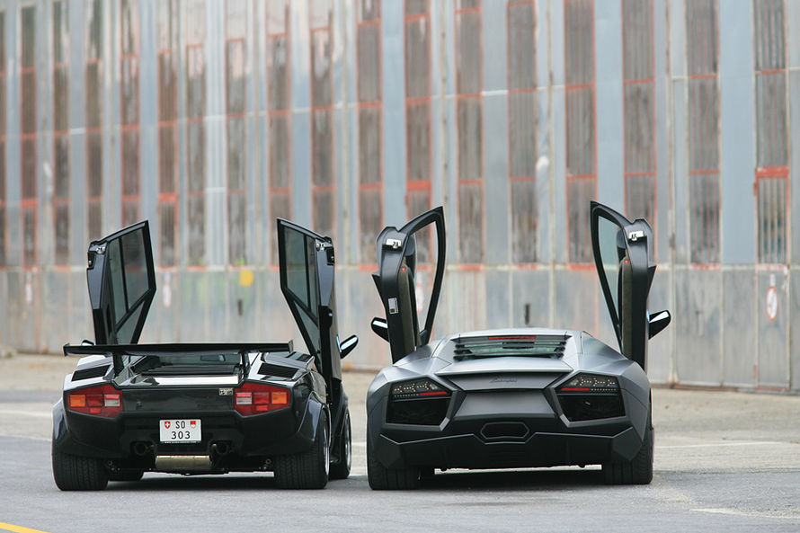 img-365603-11-756378LamborghiniReventnLamborghiniCountachTurboSfotoshowImage899e71a8299868.jpg