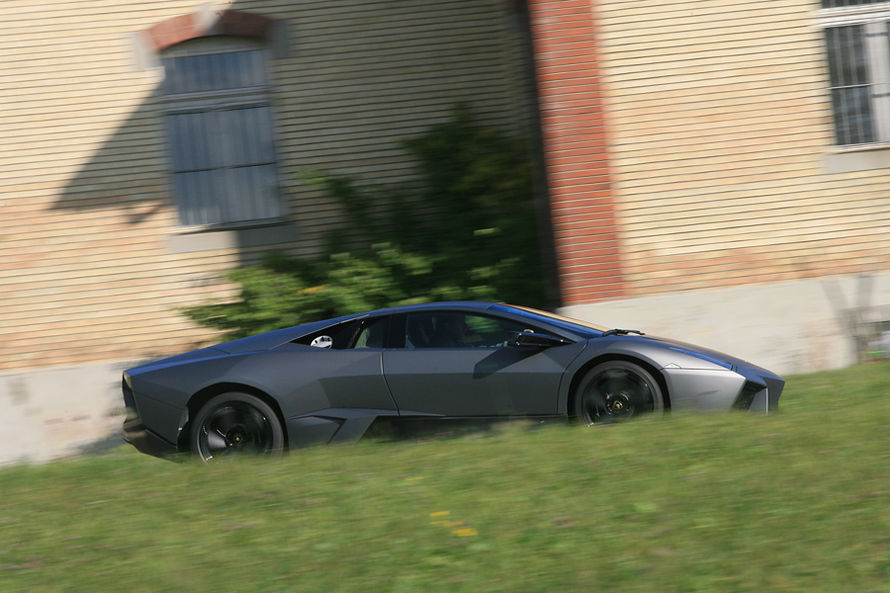 img-365603-17-634936LamborghiniReventnfotoshowImage65fddad9299872.jpg