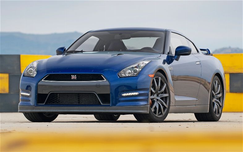 img-372547-17-2012-Nissan-GT-R-front-view.jpg