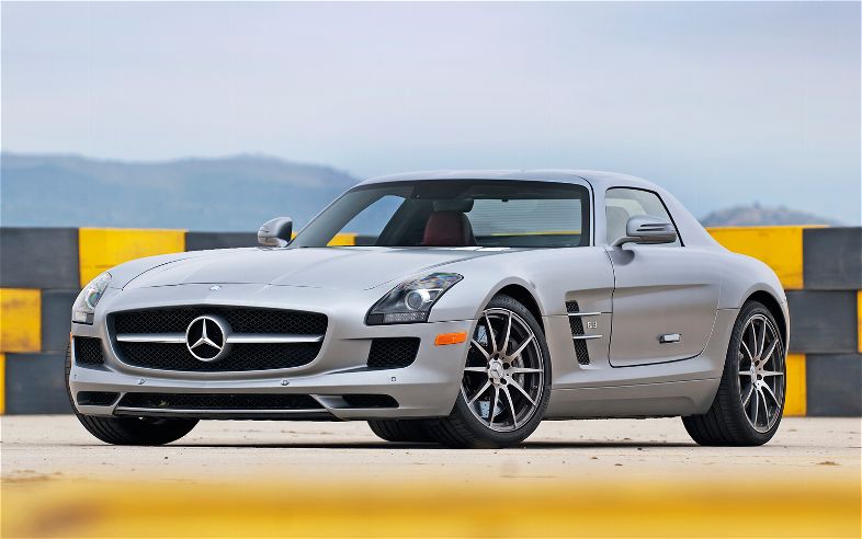 img-372547-25-2012-Mercedes-Benz-SLS-AMG-front-three-quarters.jpg