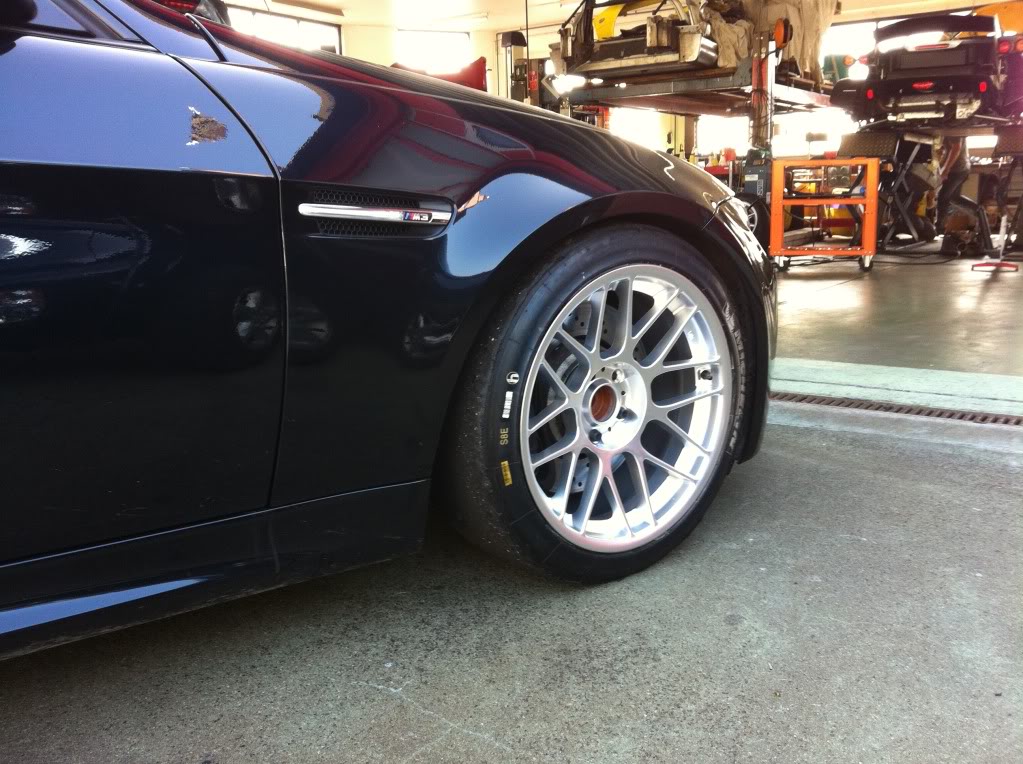 img-385896-2-001_2072Apexwheels.jpg