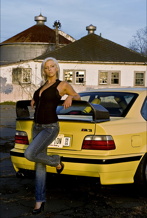 img-387092-11-php6b2ebo_-_other_hot_babes.jpg