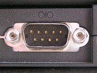 img-394387-2-200px-Serial_port.jpg