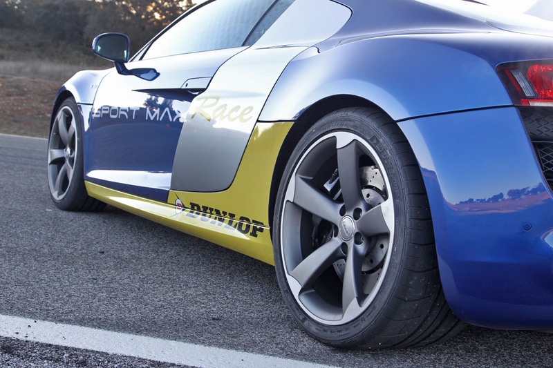 img-432041-5-008dunlopsportmaxxrace.jpg