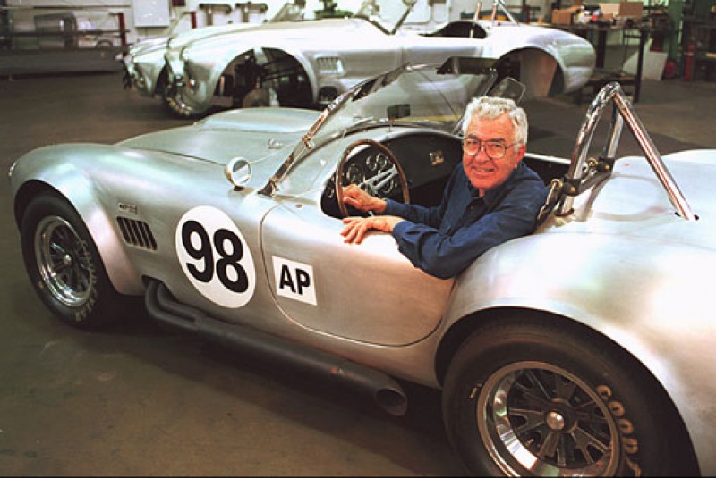 img-458939-6-898034CARROLSHELBYauvolantduneCOBRA.jpg