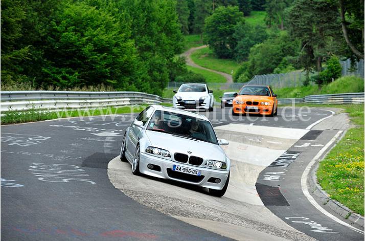 img-459247-7-bmwm3carroussel.jpg