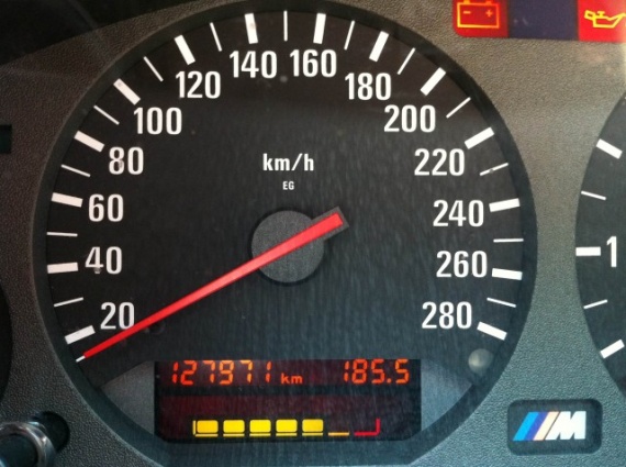 img-462319-1-e36-individual-cabriolet-inspection-custom-img.jpg