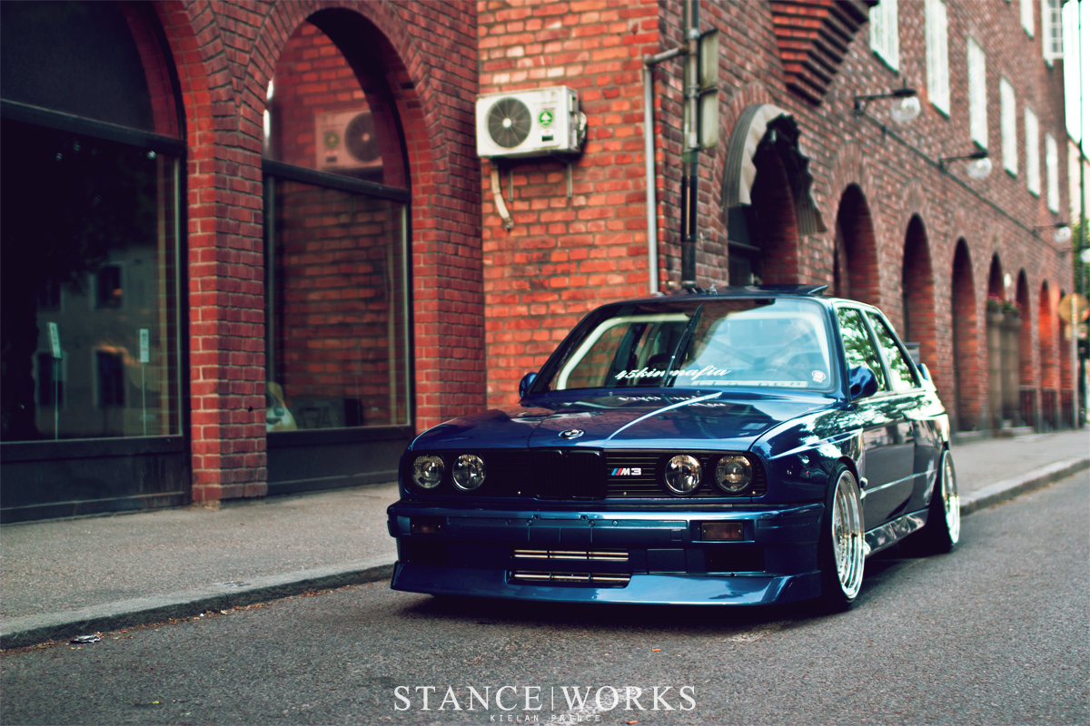 img-467014-5-e30-m3-stanced-parked.jpg
