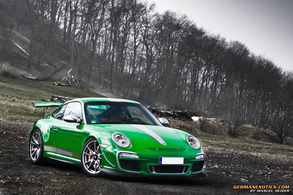 img-479806-1-green-porsche-gt3rs-4.jpg