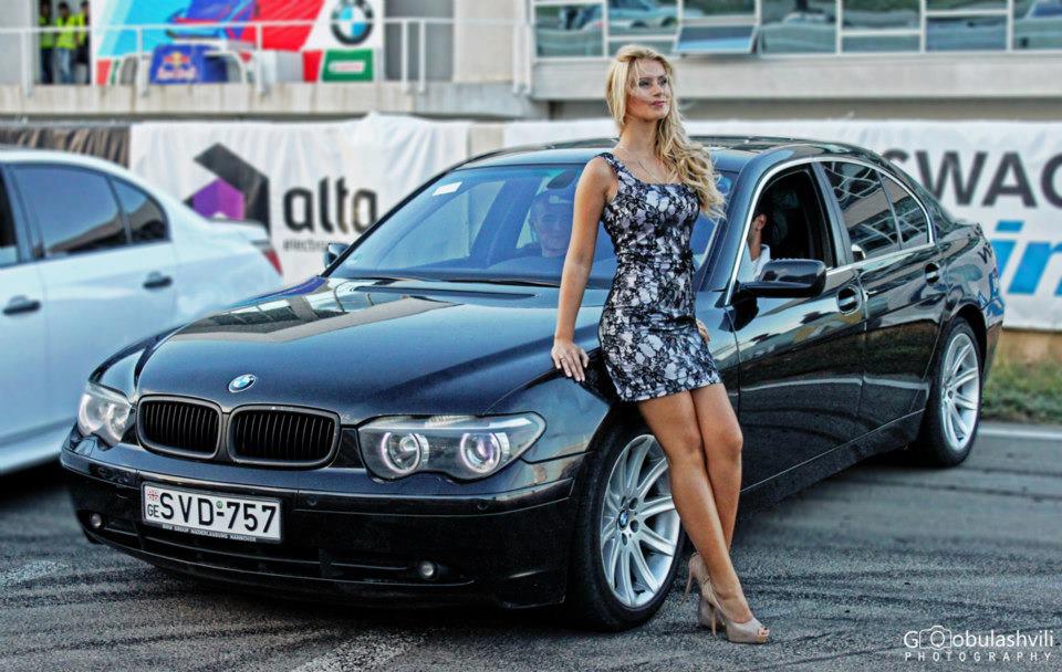img-494994-25-cars-girls-48-big.jpg