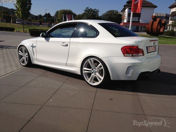 bmw-1m-coupe-by-tj-f-4_600x0w.jpg