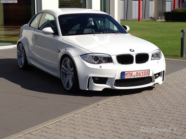 bmw-1m-coupe-by-tj-f-6_600x0w.jpg