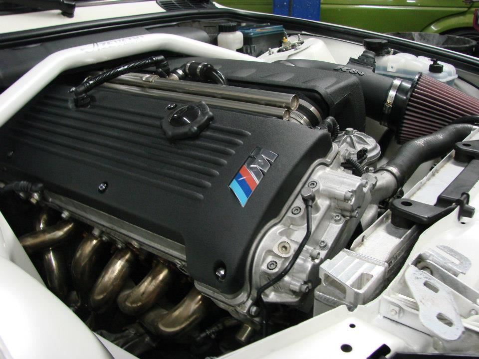 556249_307147792724067_615635393_n.jpg