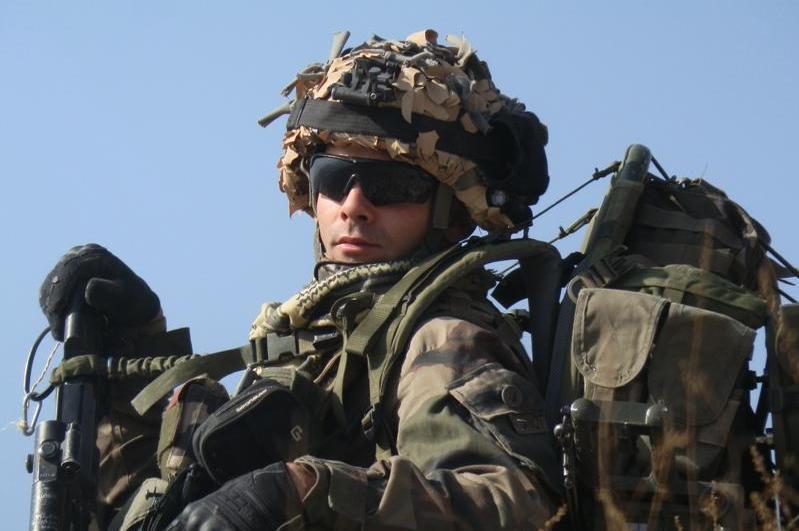 portraitdunmilitaireave.jpg