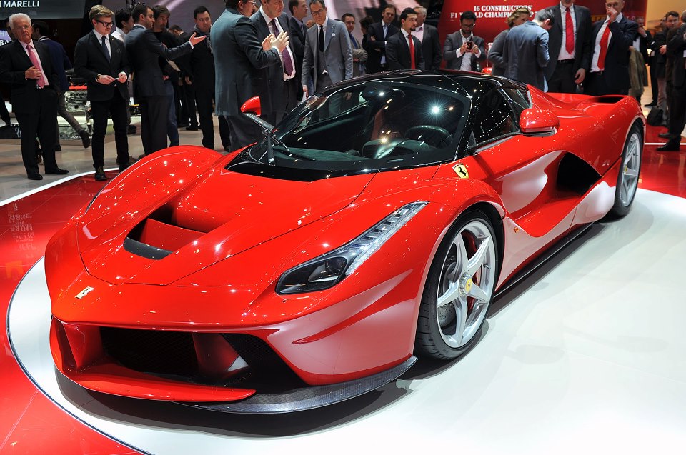 laferrari.jpg