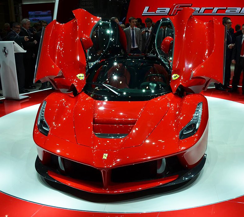 laferrari3.jpg