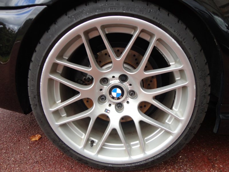 256512les2BMWM3005.jpg
