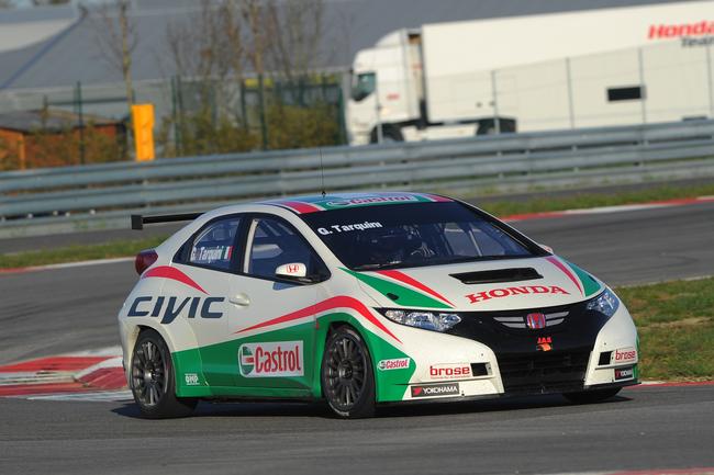 WTCC%202013%20Castrol2.jpg