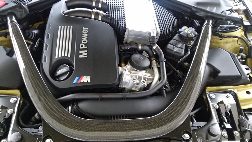 bmw-m4-dsc_1026-copier-big.jpg