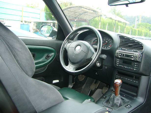 img-147352-12-p1020079rx8.jpg