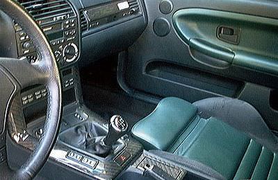 img-160687-1-M3_GT_int.jpg
