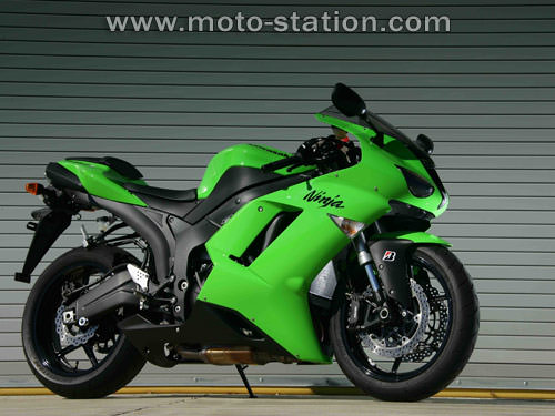 img-181033-4-Kawasaki_ZX6-R_droite_stpz.jpg