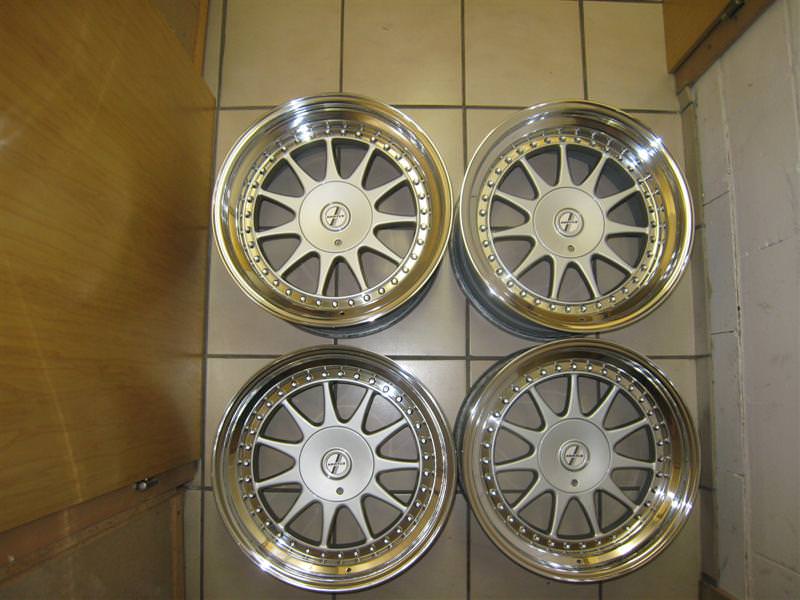 img-190391-8-pieces9mediumvq0.jpg