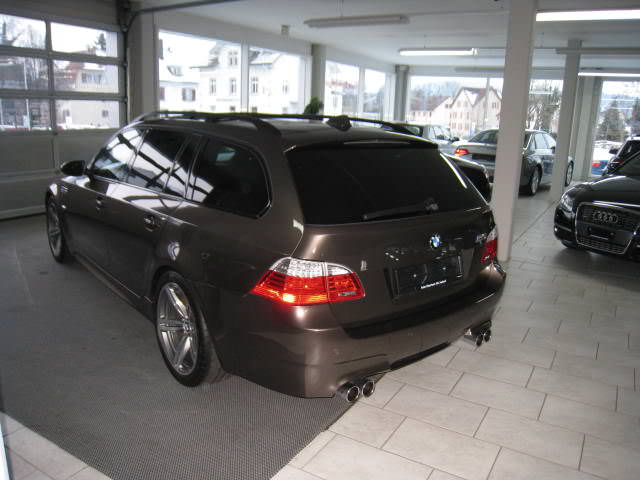 img-207325-2-bmwm5touring002vz9.jpg