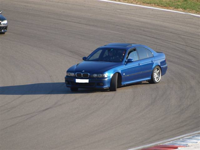 img-220237-1-m5small.jpg