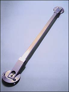 img-60298-1-hiop_bmw_strut_brace.jpg