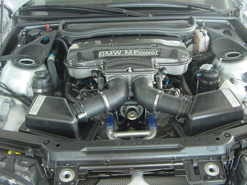 img-68056-1-m3gtrstreet01_engine.jpg
