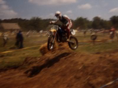 img-86887-1-mobcross1.jpg